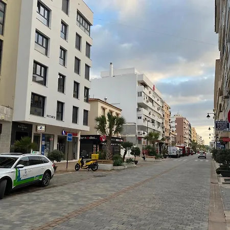 Casa Vega, A Un Minuto De La Playa, Parking Included Estepona