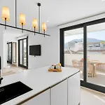 Casa Vega, A Un Minuto De La Playa, Parking Included Appartement Estepona