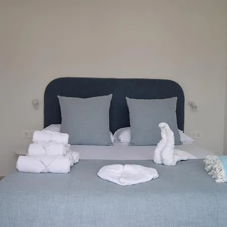 Casa Vega, A Un Minuto De La Playa, Parking Included Estepona