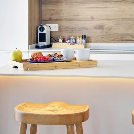 Casa Vega, A Un Minuto De La Playa, Parking Included * Estepona