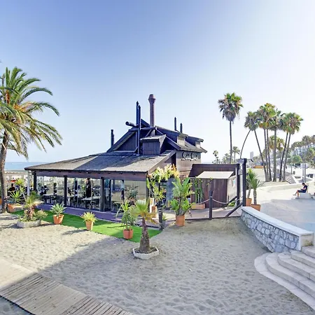 Casa Vega, A Un Minuto De La Playa, Parking Included Estepona