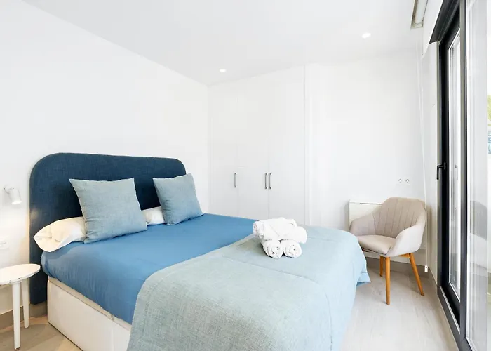 Casa Vega, A Un Minuto De La Playa, Parking Included * Estepona